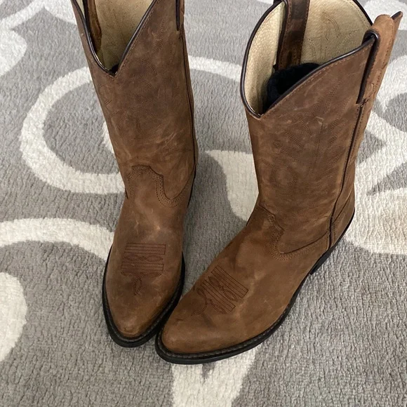 Women’s brown distressed Durango western boots - Picture 2 of 4